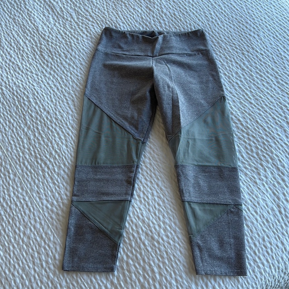 Onzie Flow Leggings